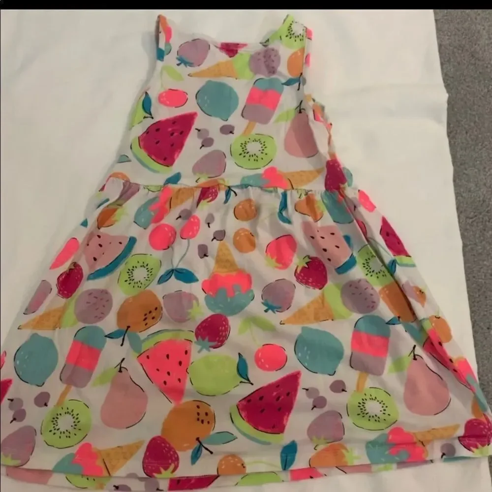 H&M Dress Size 5-6 Knee Length Mulicolor Dress